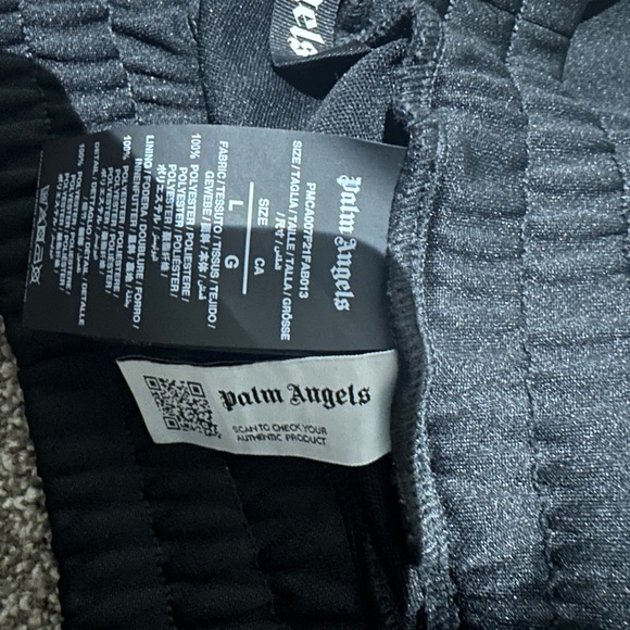 Selling full men’s palm angels tracksuit. Originally bought from ssense. - Picture 10 of 10